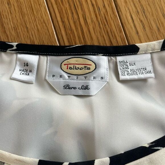 Talbots Silk A-Line Skirt Size 14 Black Floral Knee Length - Picture 5 of 6